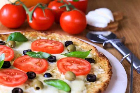 Pizza casera vegetal: riquísima y con solo 3 cucharadas de harina integral TI7BAZC7MBDIDIJKICXTOCIHHM.jpg