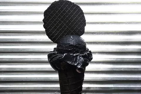 Berlín: helado negro, anti-café y otras curiosidades gastronómicas ¿Qué hay de nuevo en la ciudad más innovadora de Europa?