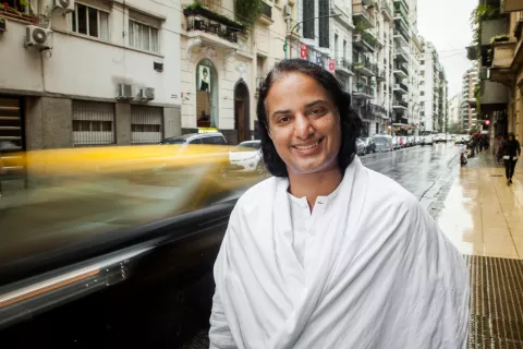 Akash Barwal: ABC para empezar a meditar Akash Barwal en Buenos Aires.