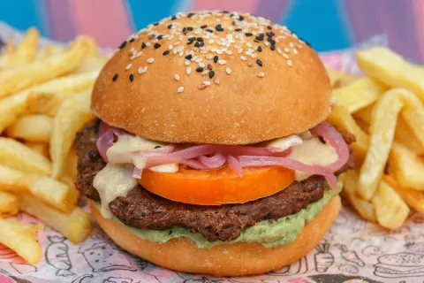 Día Internacional de la Hamburguesa: 12 propuestas veggies que no deberías perderte Foto gentileza: Lado V