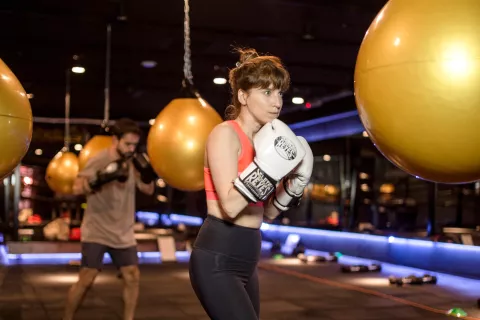 Probé una clase de hit box y esto es lo que viví Sole, nuestra directora, fue una de las cuatro del equipo que probó una nueva forma de ejercitar el cuerpo