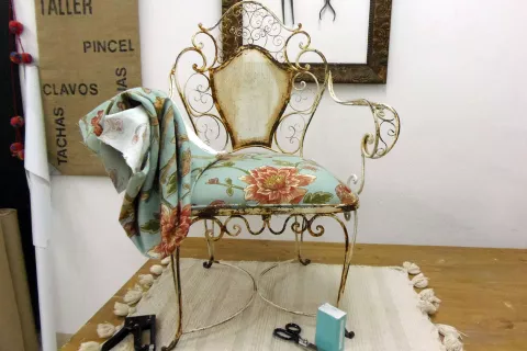 Cómo reciclar un sillón de jardín para un ambiente interior YUMSHS4W65DKTE2W22K7LR6X6Q.jpg