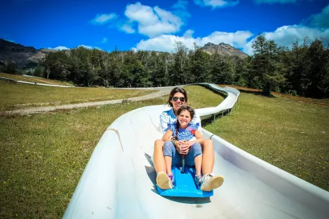 Sin nieve, los centros de esquí muestran su lado V En el verano, las pistas de los Andes (como en Chapelco) se transforman en circuitos de aventura, mountain bike y caminatas