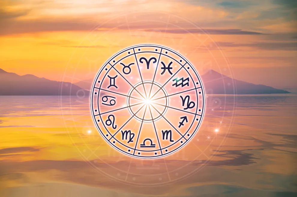 La rueda zodiacal, con los símbolos de los 12 signos astrales.