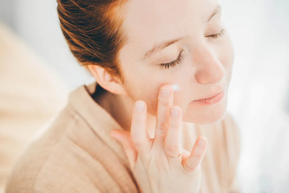 Es importante hidratar la piel durante el invierno. Tanto del rostro, las manos y el cuerpo. 