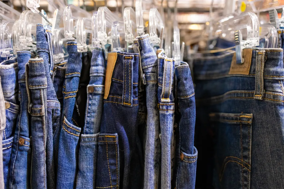 El jeans es un clásico que no pasa de moda pero, este invierno, hay un modelo que se impone.
