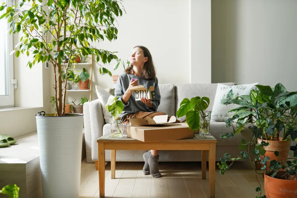 Qué significa tener muchas plantas en casa, según la psicología