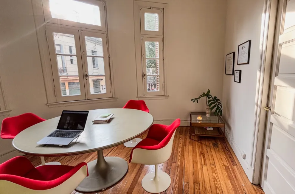 Mid-Century: cómo armar este estilo de diseño en tu casa
