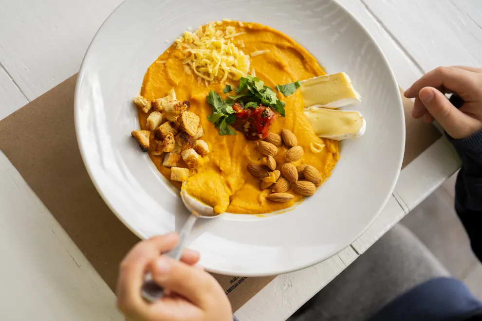 La mejor receta contra el frío: sopa crema de calabaza y zanahoria
