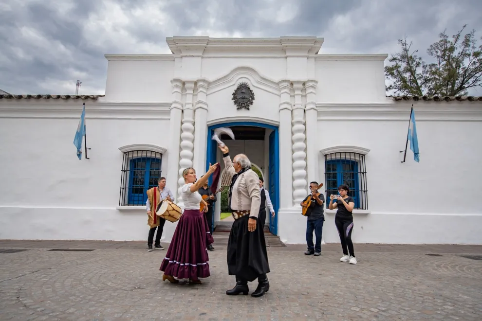 La "casita de Tucumán", un destino para conocer el 9 de Julio, en vacaciones de invierno o en cualquier época del año.