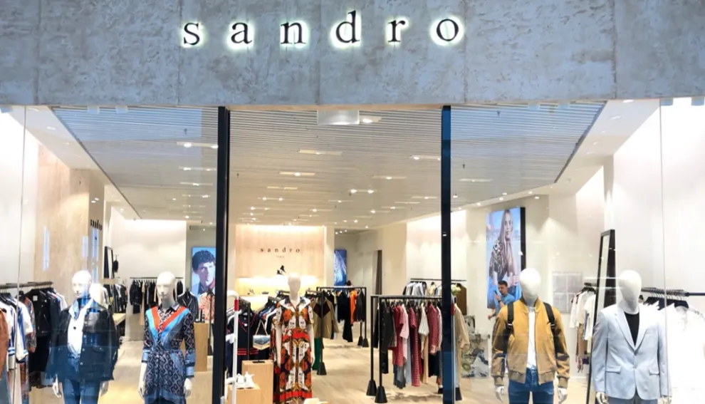 La empresa francesa propiedad del grupo Smcp abre su primera tienda en Buenos Aires, en el centro comercial Alcorta Shopping
