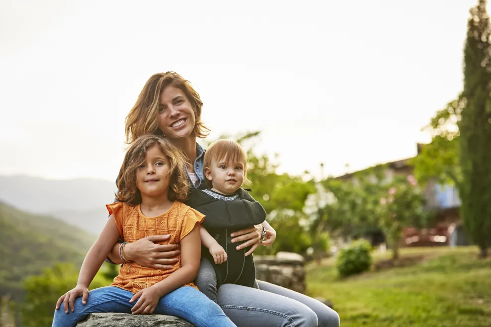 Ser mamá de dos: los mitos, mandatos y desafíos de la bimaternidad