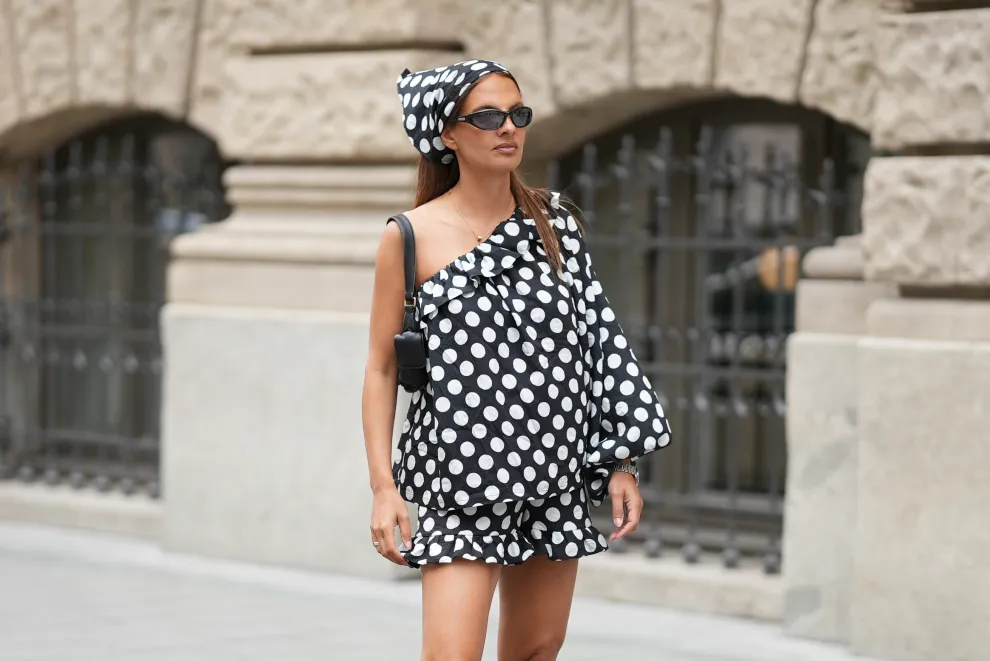 Polka dots: el estampado tendencia que adoran las celebrities y se vio en New York Fashion Week