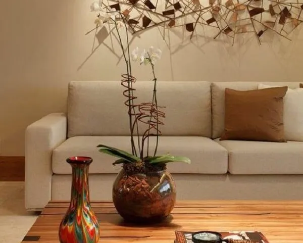 Living: ideas para decorar con esculturas y pinturas y generar un refugio de calma