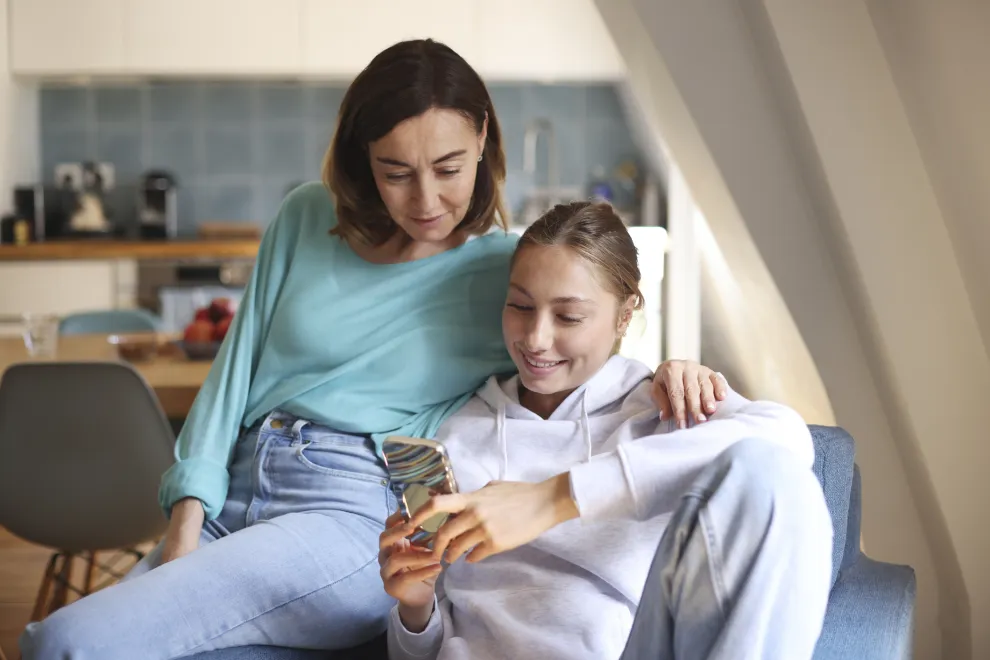 Climaterio y maternidad: por qué se habla tan poco de esta doble exigencia
