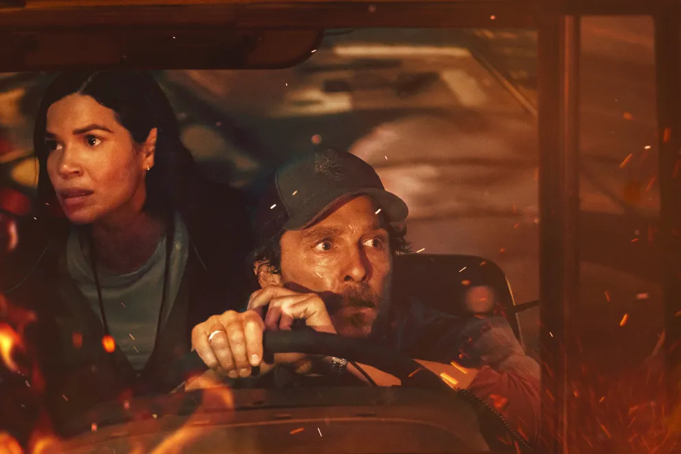 Matthew McConaughey y America Ferrera protagonizan The Lost Bus.