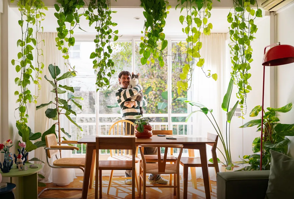 Casa Libra: la jungla urbana de Nacho Legeren en Palermo, donde el diseño y la naturaleza conviven