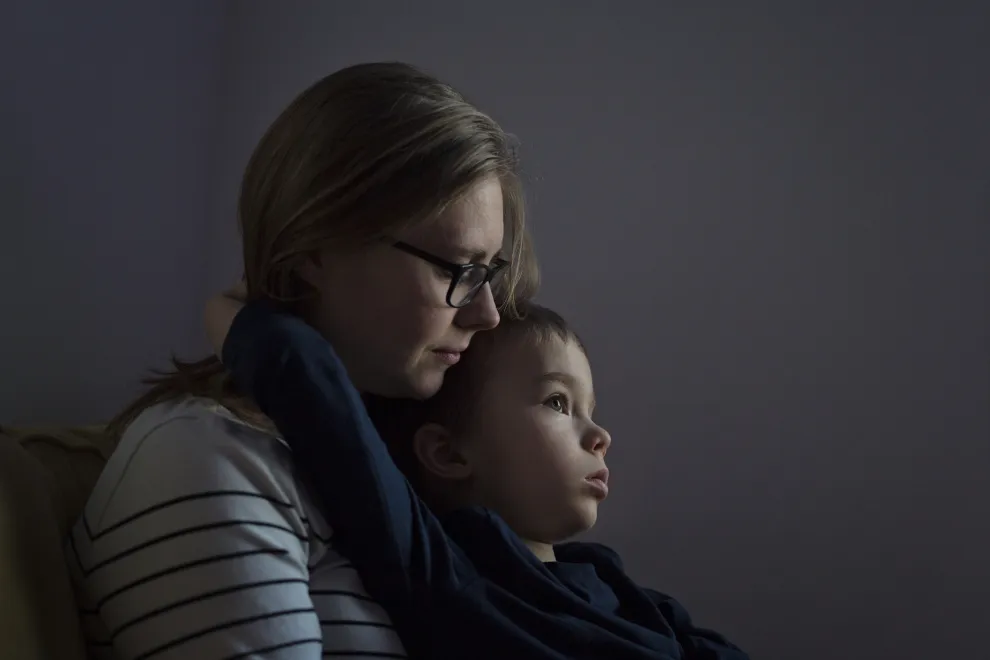 Mamá dark: el lado oscuro y desprolijo de ser madre.