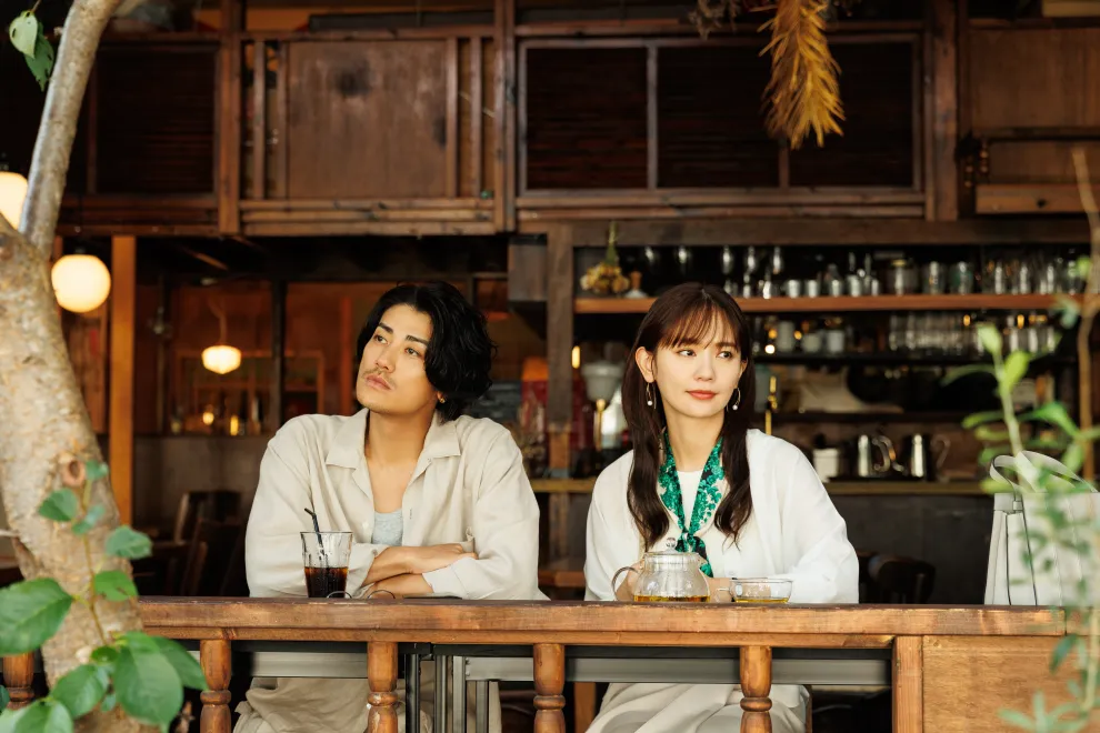 Una historia de amor tímido que derrite incluso los corazones más cautelosos.