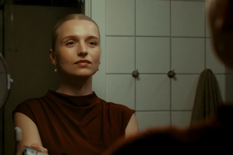 La agente encubierta estrena el 27 de octubre en Netflix.