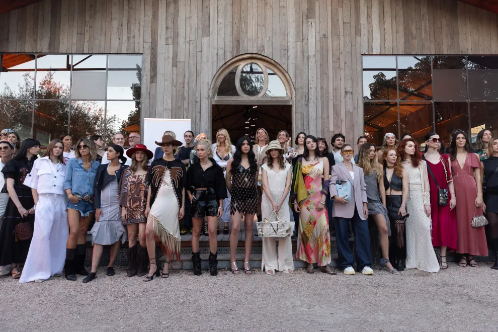 33 looks que marcaron estilo en la inauguración del pop-up de La Aldea de Pilar