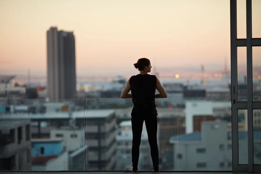 Durante décadas, las rejas fueron sinónimo de protección en balcones y terrazas.