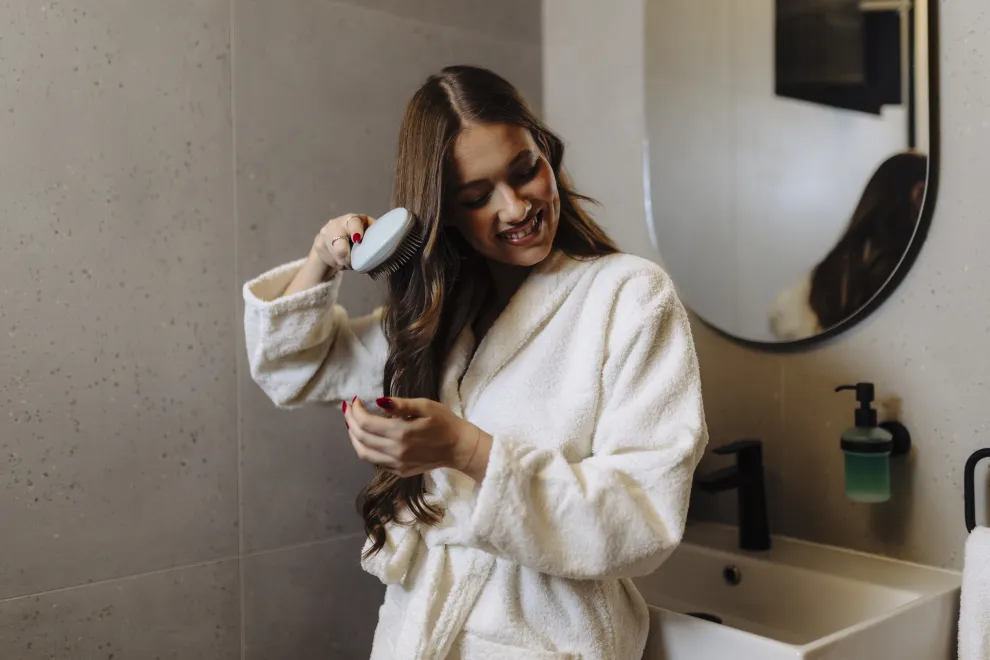 De las puntas al cuero cabelludo: la guía definitiva para cuidar tu pelo en verano