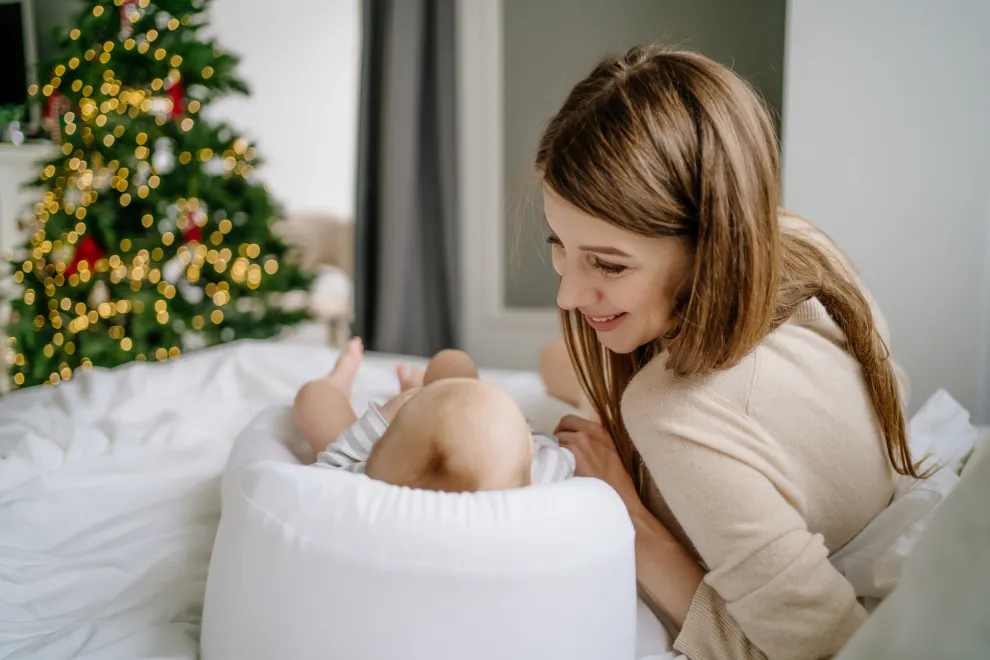 Navidad y posparto: cómo atravesar esta fecha sin estresarte de más.