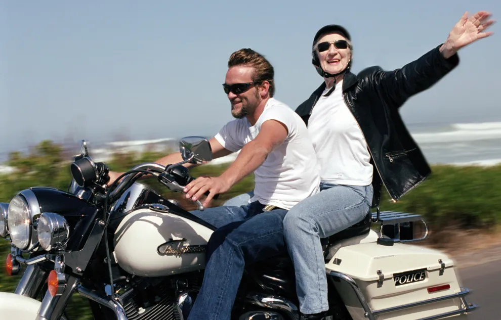 pareja con diferencia de edad